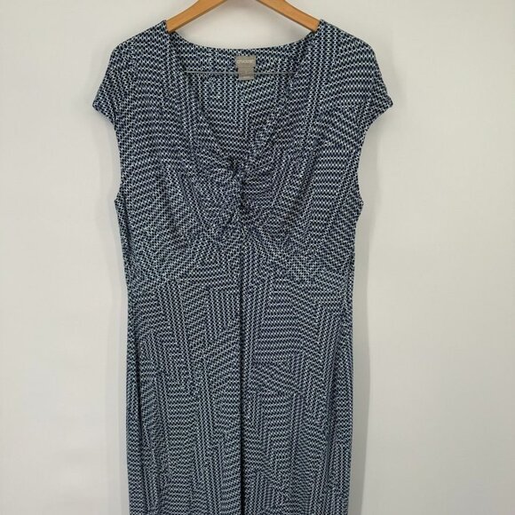 Chico's 2 Women's Blue pattern Maxi Dress Size large Rayon knit cap sleeve - Picture 7 of 10